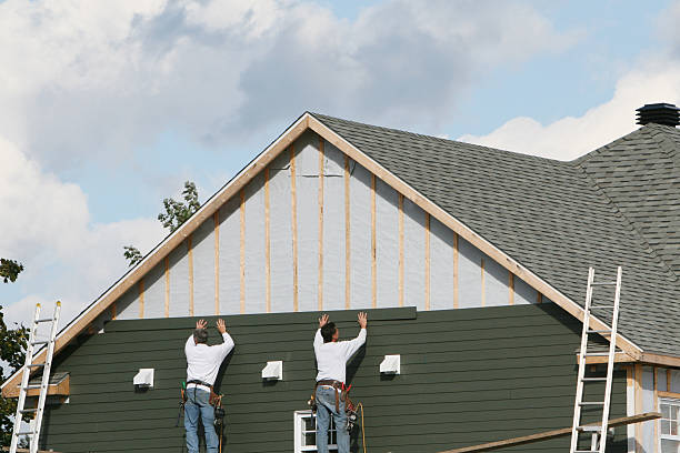 Professional Siding Contractor technician working in Hatboro, PA